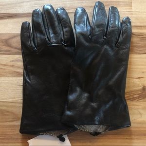 NWOT Touchpoint Leather Gloves Cashmere Lining